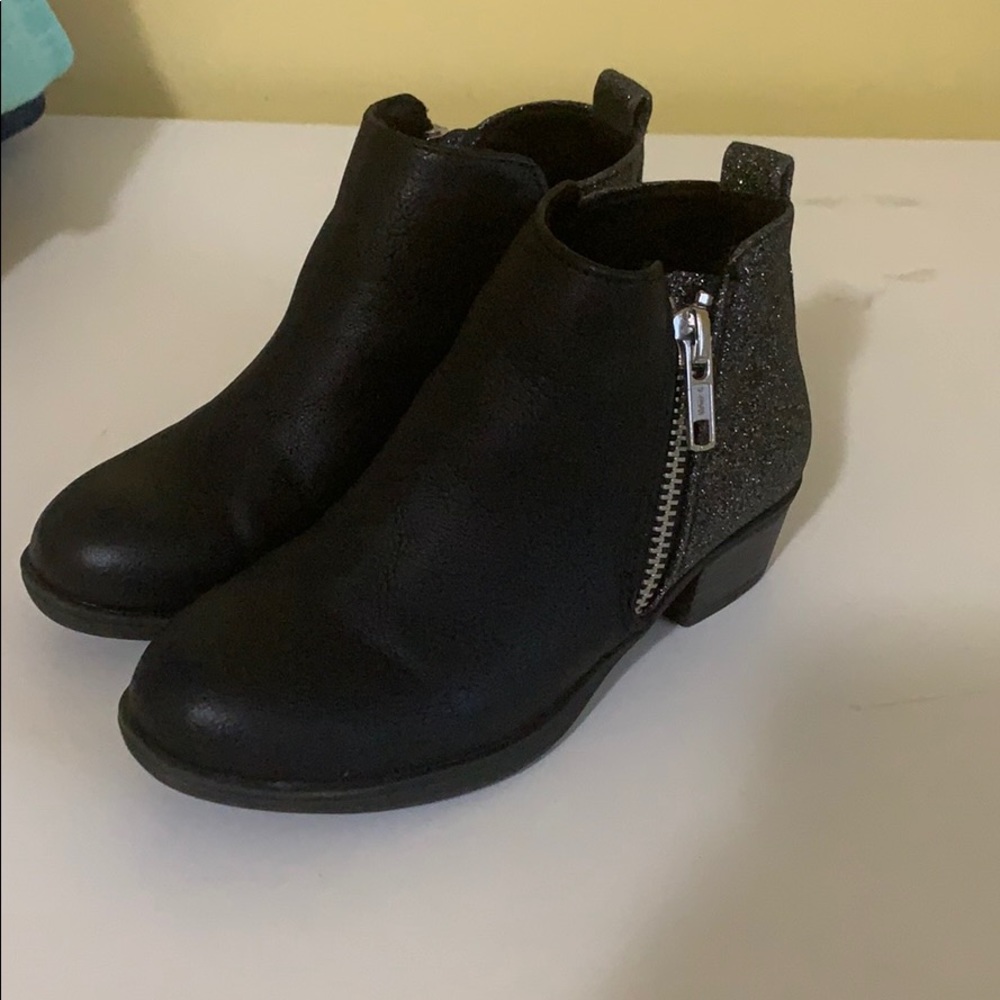Girls black boots with sparkle back, size 10